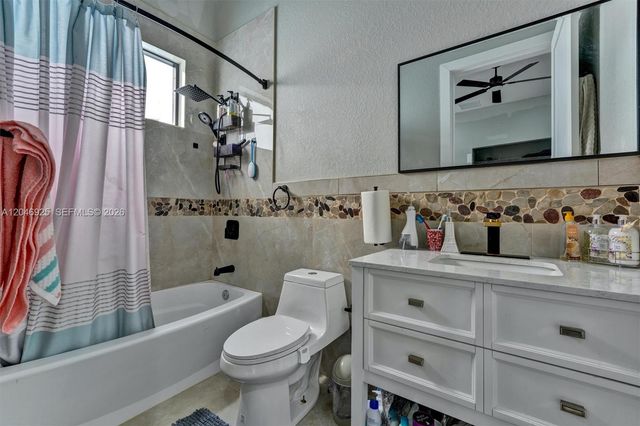 13085 N 78th Place N, Palm Beach, FL 33412