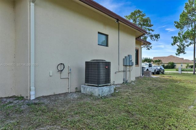 13085 N 78th Place N, Loxahatchee, FL 33412