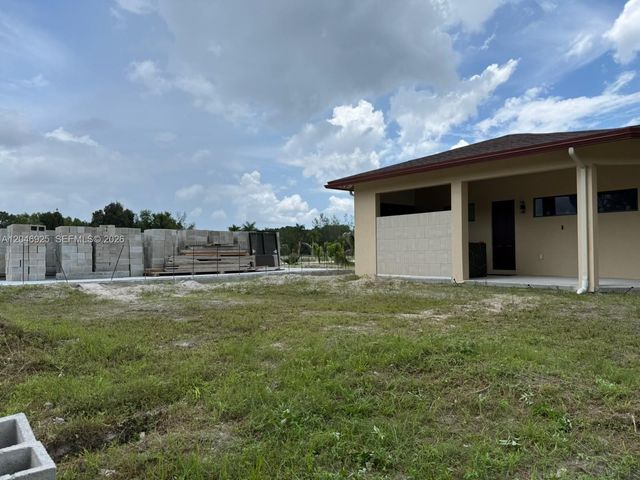 13085 N 78th Place N, Loxahatchee, FL 33412