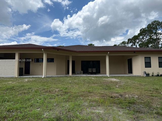 13085 N 78th Place N, Loxahatchee, FL 33412