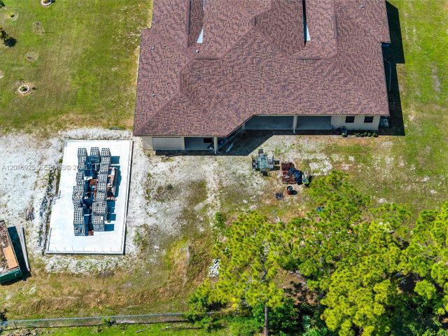 13085 N 78th Place N, Loxahatchee, FL 33412