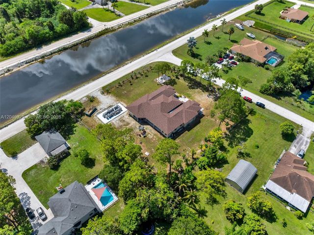 13085 N 78th Place N, Loxahatchee, FL 33412