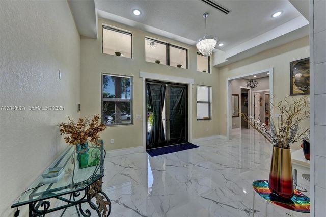 13085 N 78th Place N, Palm Beach, FL 33412
