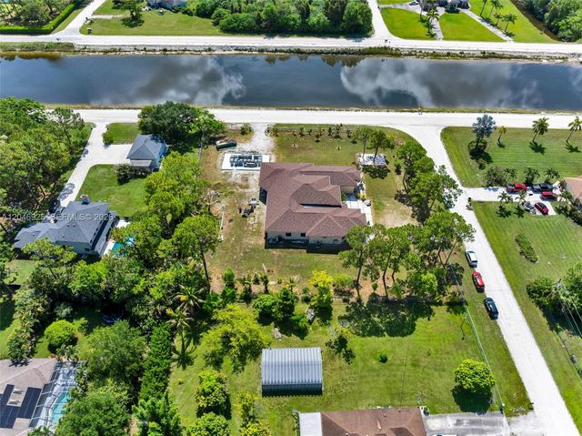13085 N 78th Place N, Loxahatchee, FL 33412