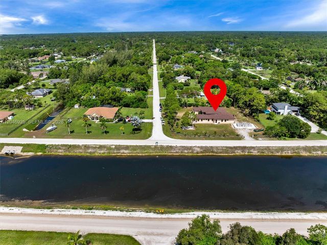 13085 N 78th Place N, Loxahatchee, FL 33412