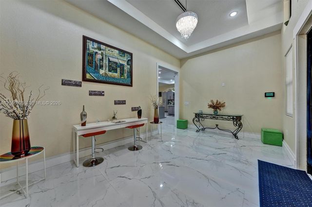 13085 N 78th Place N, Palm Beach, FL 33412