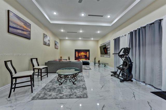 13085 N 78th Place N, Palm Beach, FL 33412