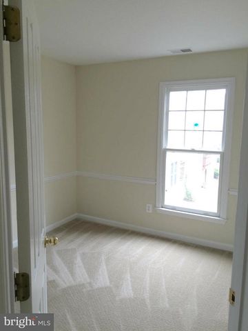 4653 LAMBERT DR, Alexandria, VA 22311