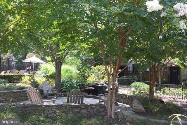 4653 LAMBERT DR, Alexandria, VA 22311