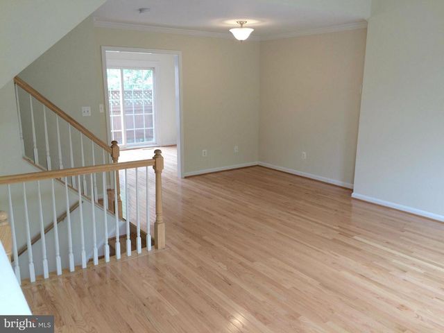 4653 LAMBERT DR, Alexandria, VA 22311