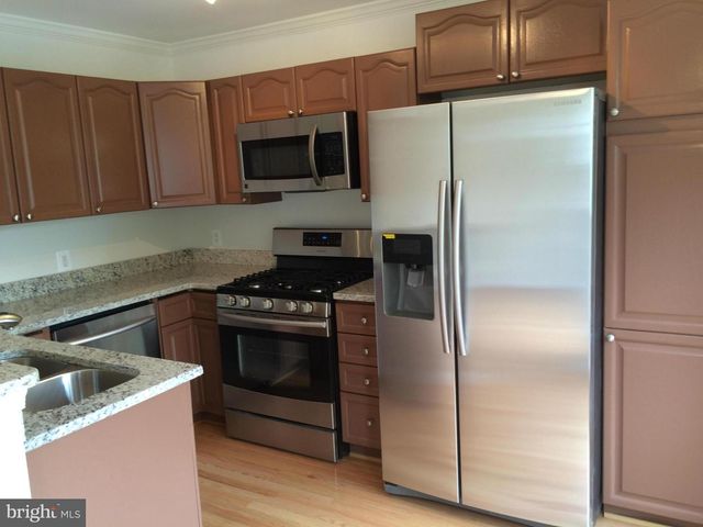 4653 LAMBERT DR, Alexandria, VA 22311