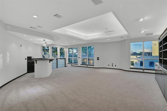 5122 Braesheather Drive, Houston, TX 77096