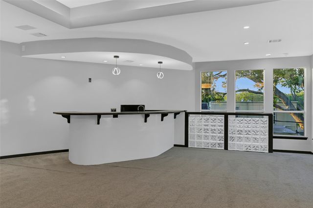 5122 Braesheather Drive, Houston, TX 77096