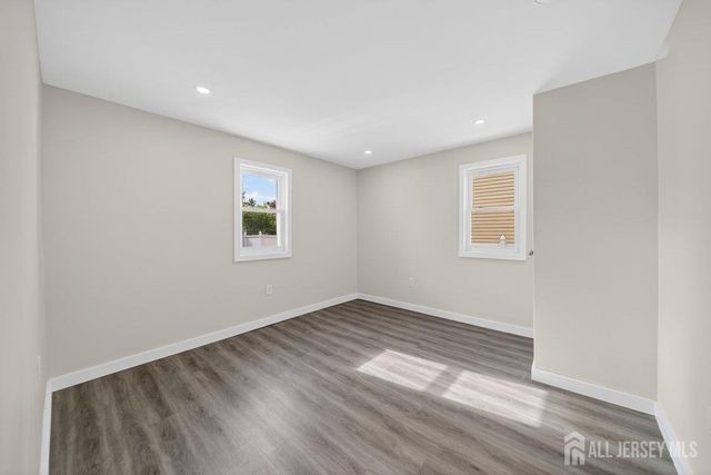 121 Dorothy Street, Carteret, NJ 07008