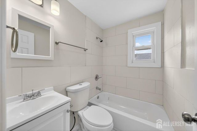 121 Dorothy Street, Carteret, NJ 07008