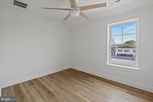 103 W ASTER RD, Wildwood Crest, NJ 08260