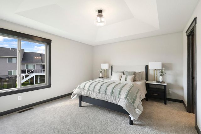 18560 Hexham Lane, Lakeville, MN 55044