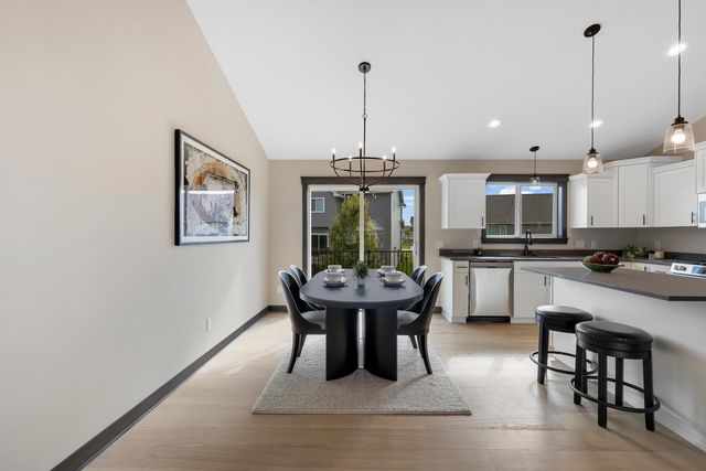 18560 Hexham Lane, Lakeville, MN 55044