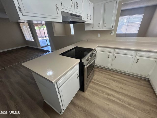 6110 W TIERRA BUENA Lane, Glendale, AZ 85306