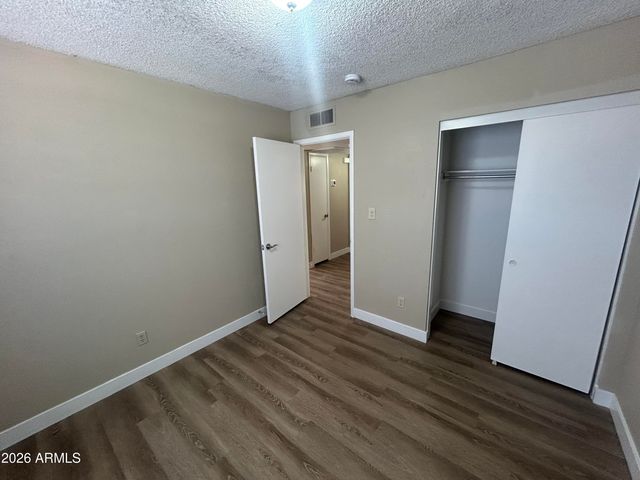 6110 W TIERRA BUENA Lane, Glendale, AZ 85306
