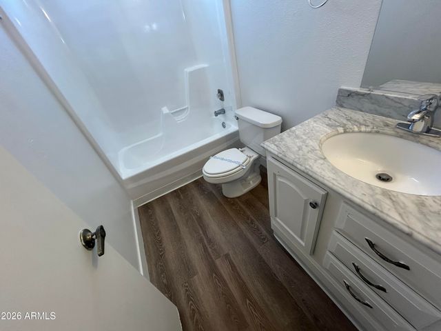 6110 W TIERRA BUENA Lane, Glendale, AZ 85306