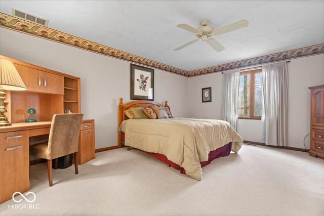 4019 S Heritage Court, New Palestine, IN 46163