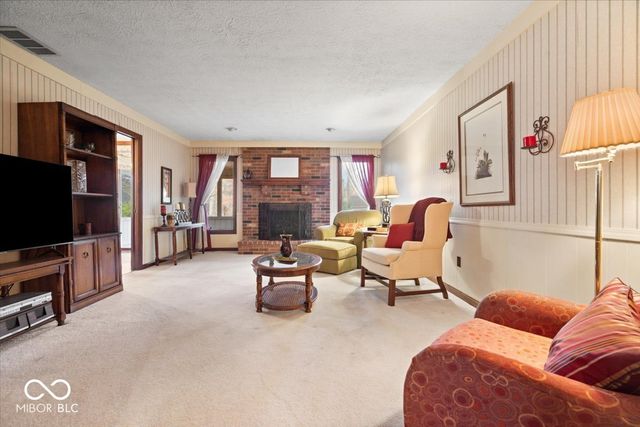 4019 S Heritage Court, New Palestine, IN 46163