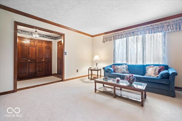 4019 S Heritage Court, New Palestine, IN 46163