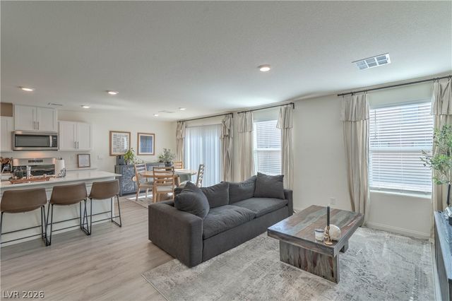 615 Coffeepot Rock Court, North Las Vegas, NV 89081