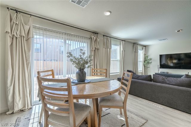 615 Coffeepot Rock Court, North Las Vegas, NV 89081