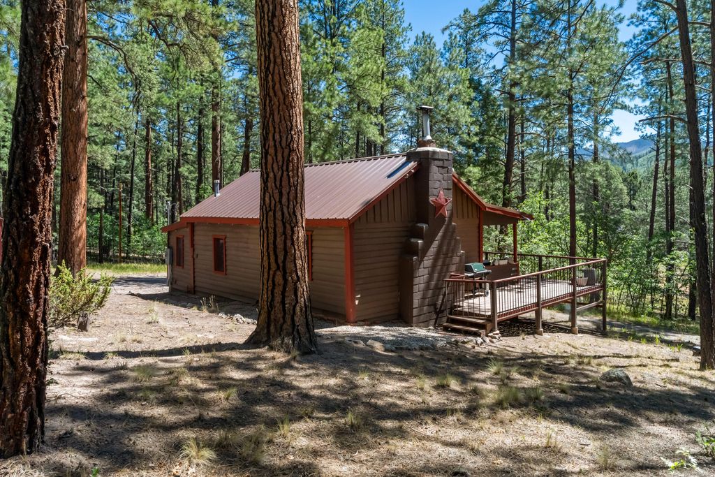 Image 31 of property listing at 578 Horseshoe Loop, Jemez Springs, NM 87025