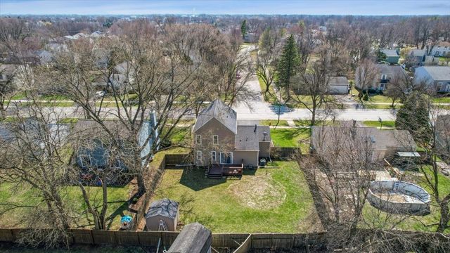 1137 Crimson Court, Naperville, IL 60564