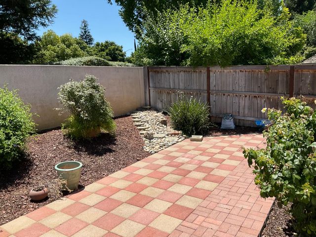 2270 Dawson Cove Lane S, Clovis, CA 93611