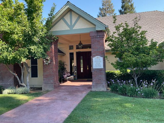 2270 Dawson Cove Lane S, Clovis, CA 93611