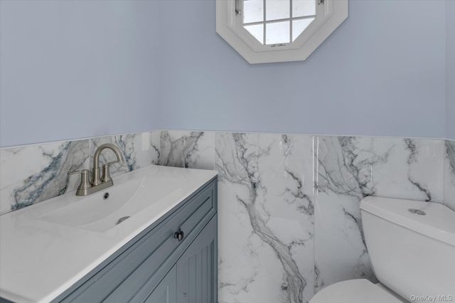 23 Catherwood Crescent, Melville, NY 11747