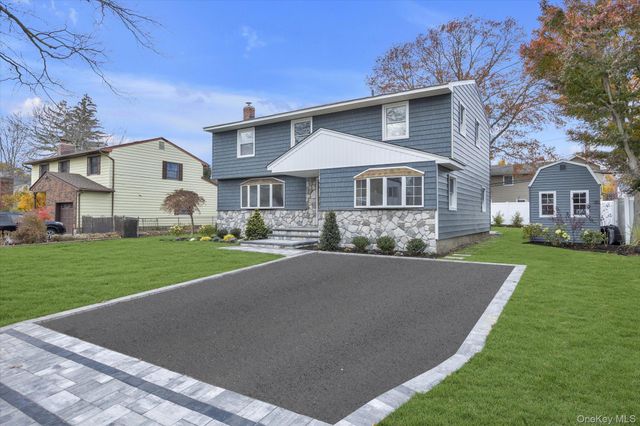 23 Catherwood Crescent, Melville, NY 11747