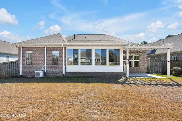 1017 Sparkle Stream Court, Leland, NC 28451