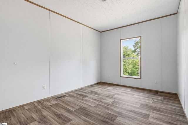 129 Ridgecrest Drive, Central, SC 29630