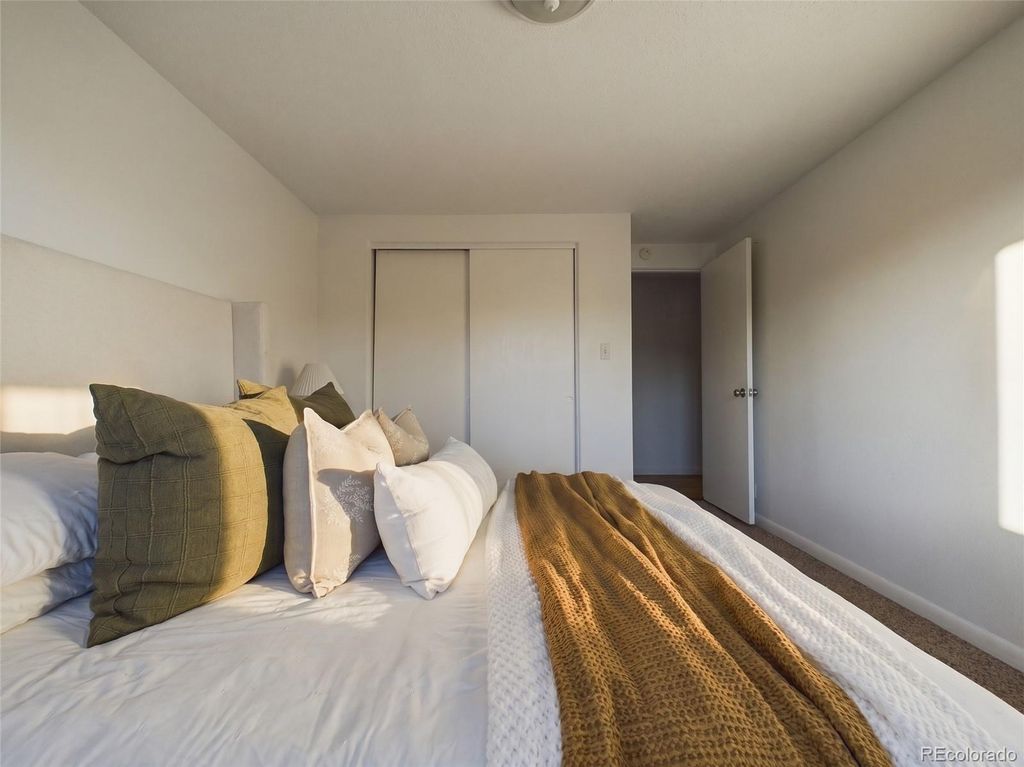 Image 19 of property listing at 830 E 11th Avenue 103, Denver, CO 80218
