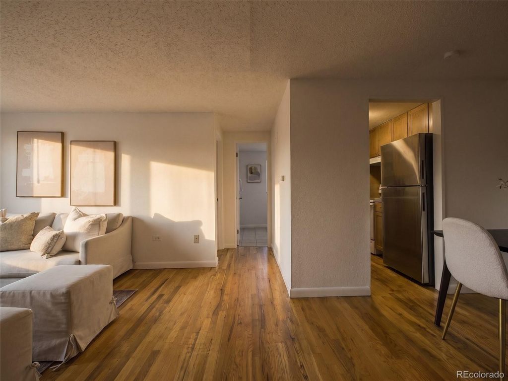 Image 9 of property listing at 830 E 11th Avenue 103, Denver, CO 80218