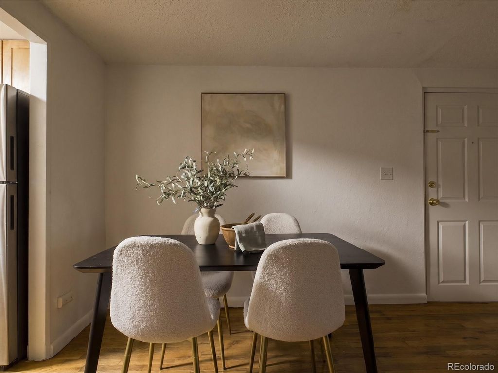 Image 10 of property listing at 830 E 11th Avenue 103, Denver, CO 80218