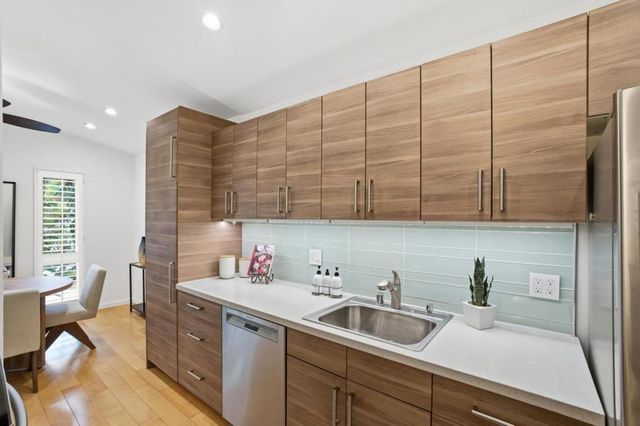 4117 George Avenue 4, San Mateo, CA 94403