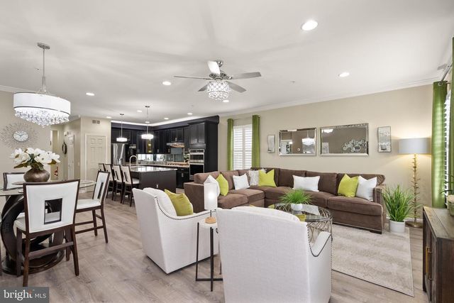 5 MONTAUK AVE, Fredericksburg, VA 22406