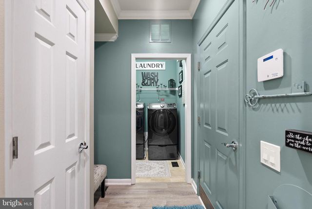 5 MONTAUK AVE, Fredericksburg, VA 22406