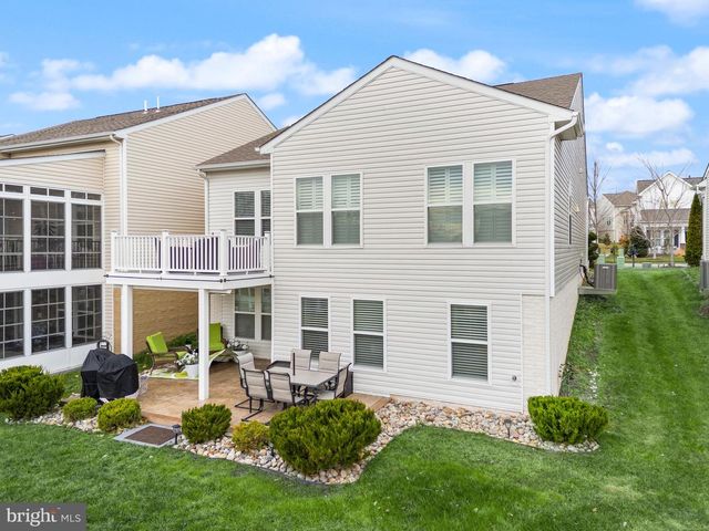 5 MONTAUK AVE, Fredericksburg, VA 22406