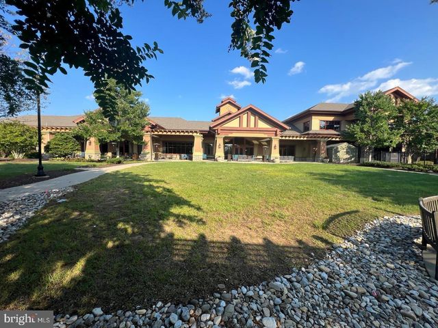 5 MONTAUK AVE, Fredericksburg, VA 22406