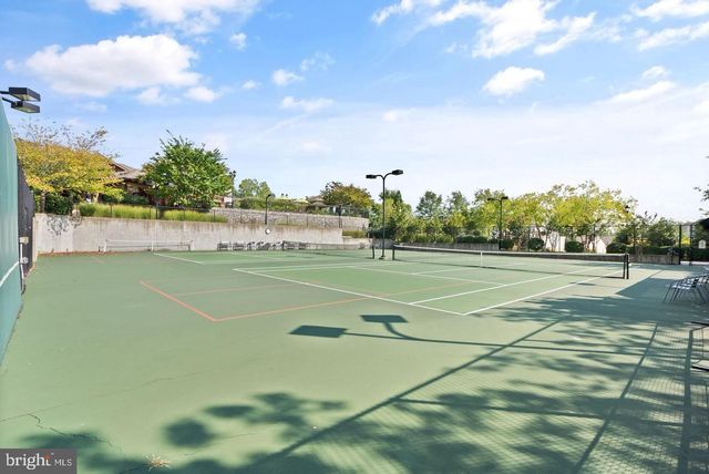 5 MONTAUK AVE, Fredericksburg, VA 22406