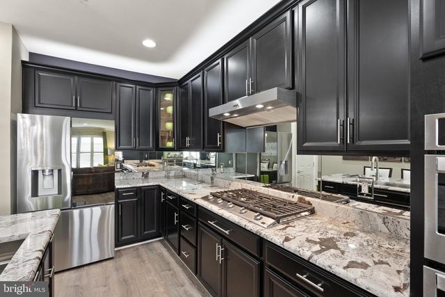 5 MONTAUK AVE, Fredericksburg, VA 22406