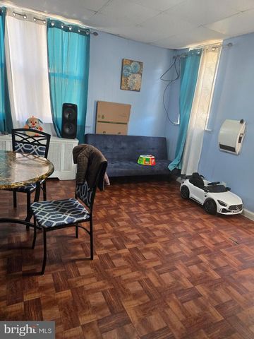 5451 OAKLAND ST, Philadelphia, PA 19124