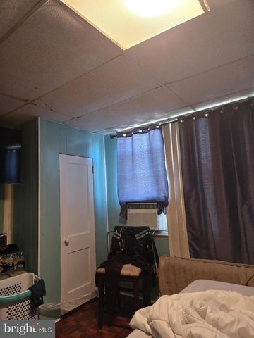 5451 OAKLAND ST, Philadelphia, PA 19124